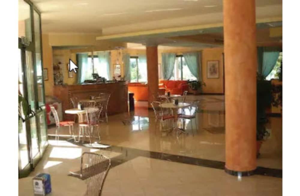 Hotel Baia Marina โอโรเซย ภายนอก รูปภาพ
