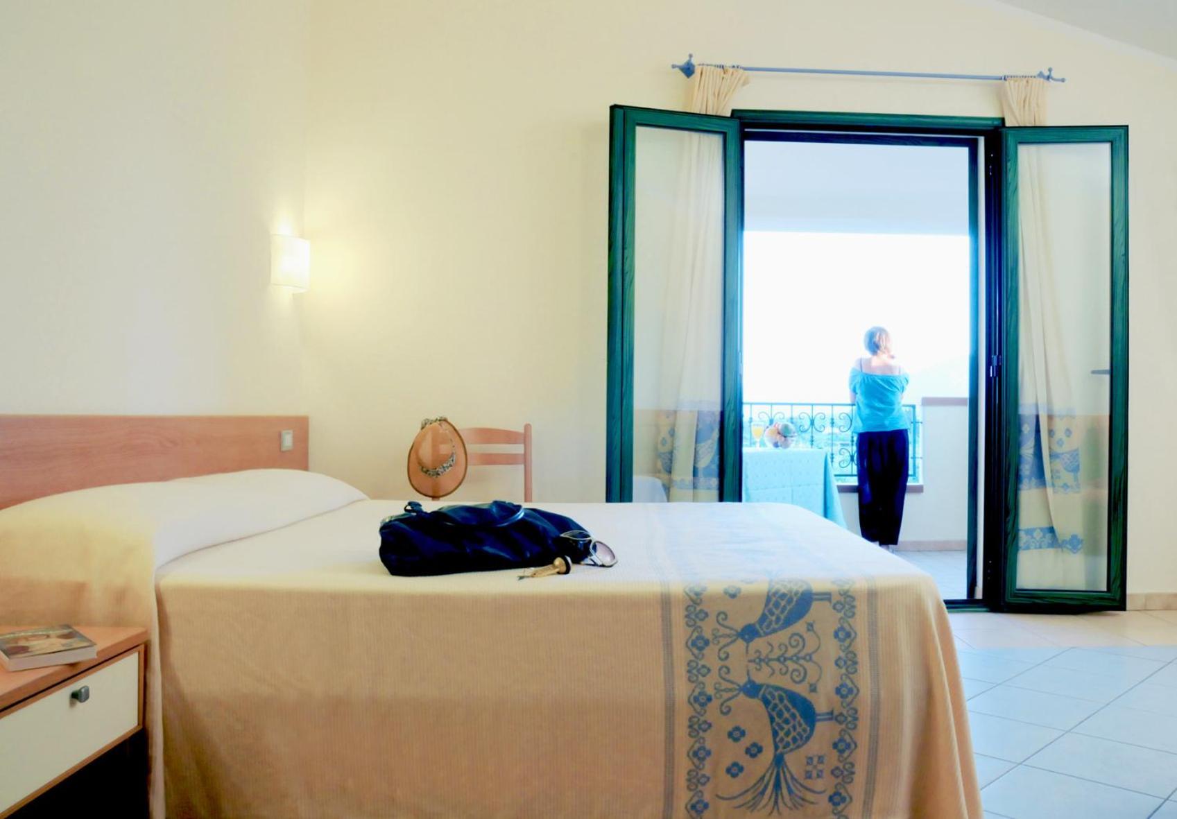 Hotel Baia Marina โอโรเซย ภายนอก รูปภาพ